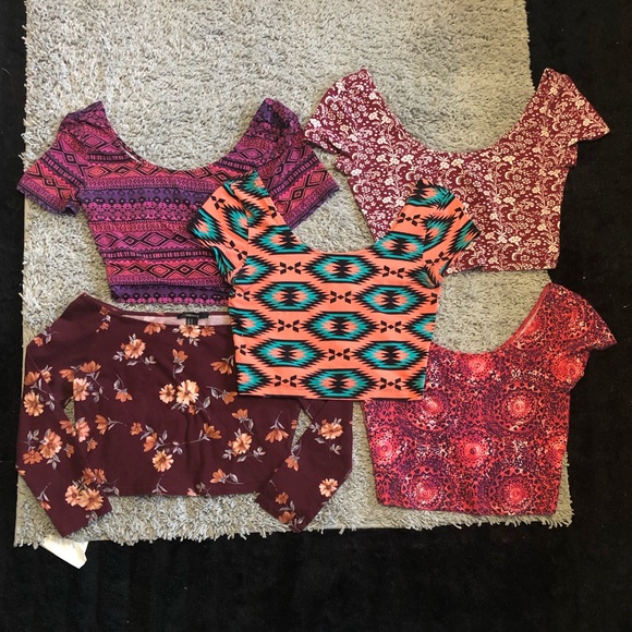 Forever 21 Tops - Bundle of 6 Crop tops - Floral and Patterned